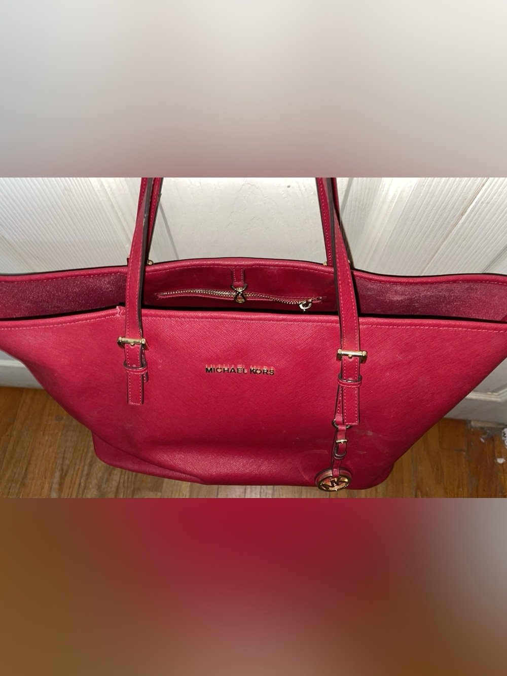 Michael Kors Crimson Saffiano Leather Tote with Gold Hardware - Picture 3 of 4
